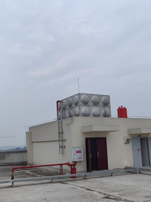 不锈钢水箱 —— 坚固、卫生、高效的储水先锋